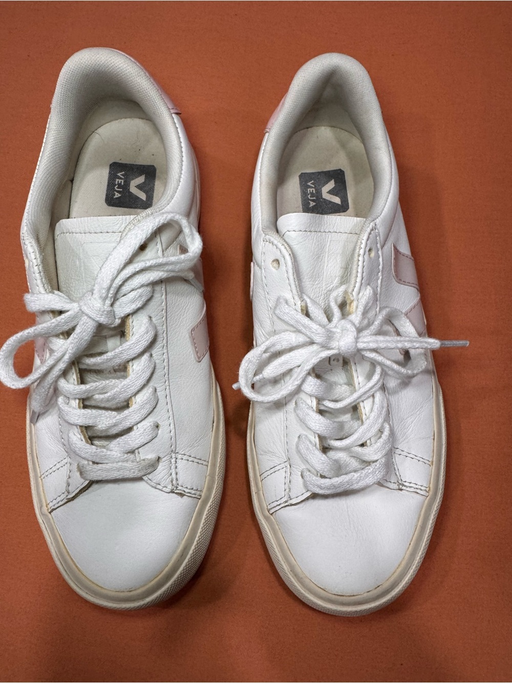 Veja White Pink Leather Sneakers Women’s Size 8 EUR 39 Low Top Casual Shoes”